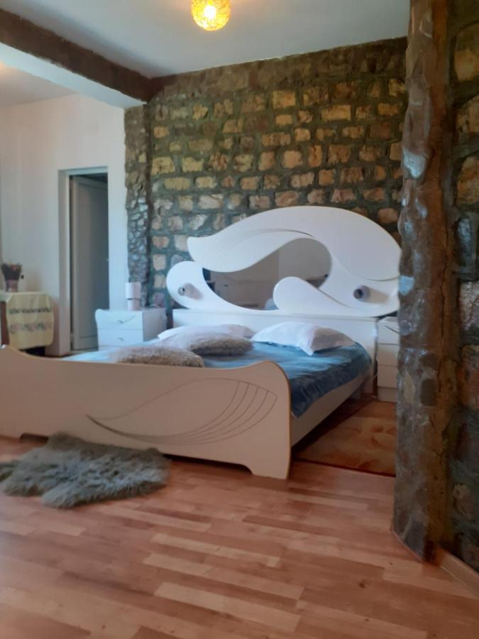 Barlogul Ursilor Lepsa Hotell Eksteriør bilde